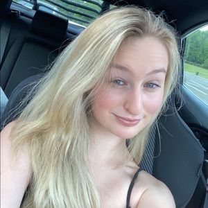 Meet your Posher, Sophia